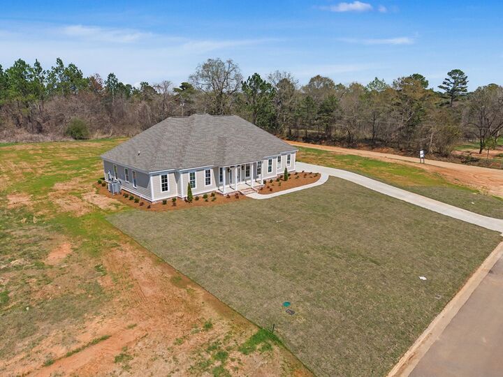 Property Photo:  101 Hazelwood Drive  GA 31763 