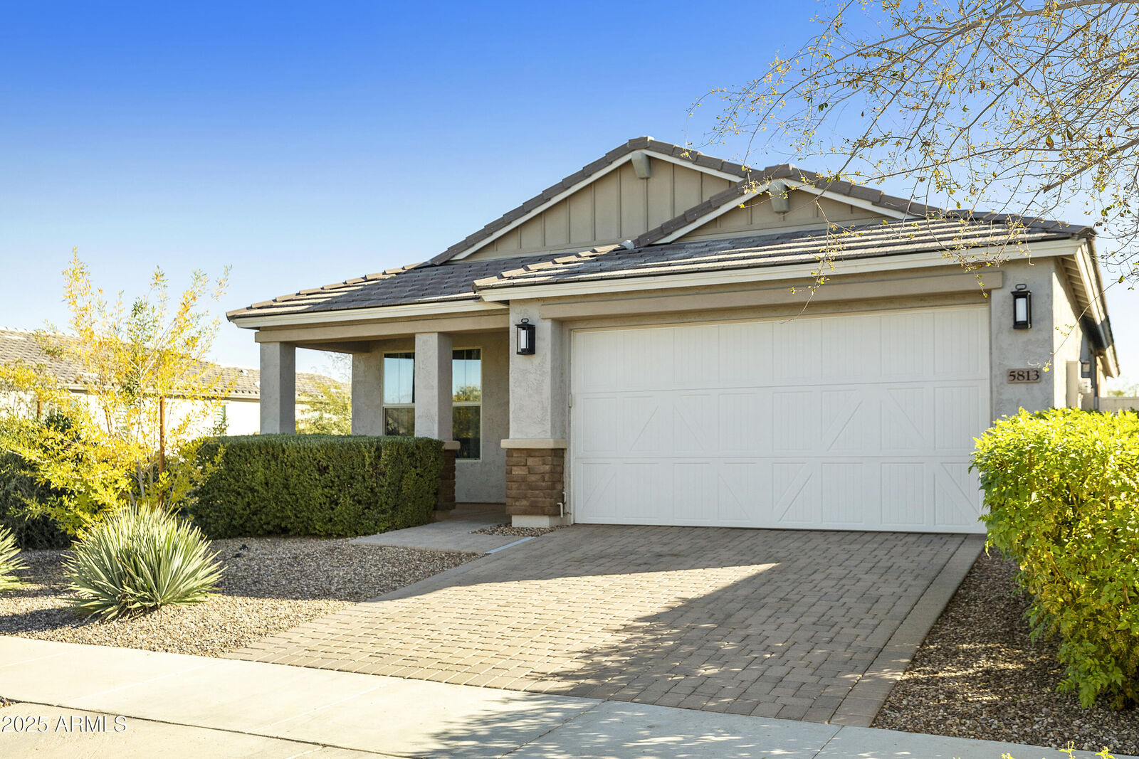 Property Photo:  5813 S Del Rancho --  AZ 85212 