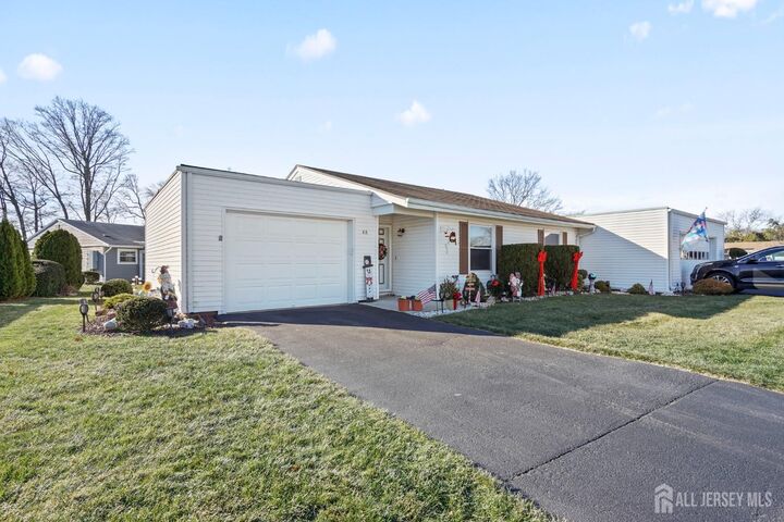 Property Photo: 4 Aspen Plaza NJ 08831