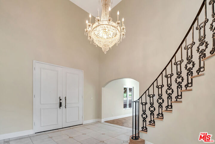 Property Photo: 16608 Park Lane Cir CA 90049