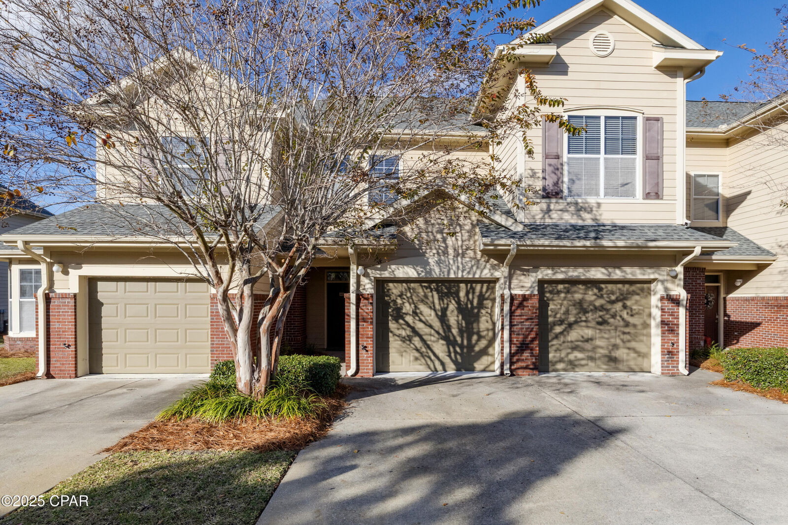 Property Photo: 802 Baldwin Rowe Circle FL 32405
