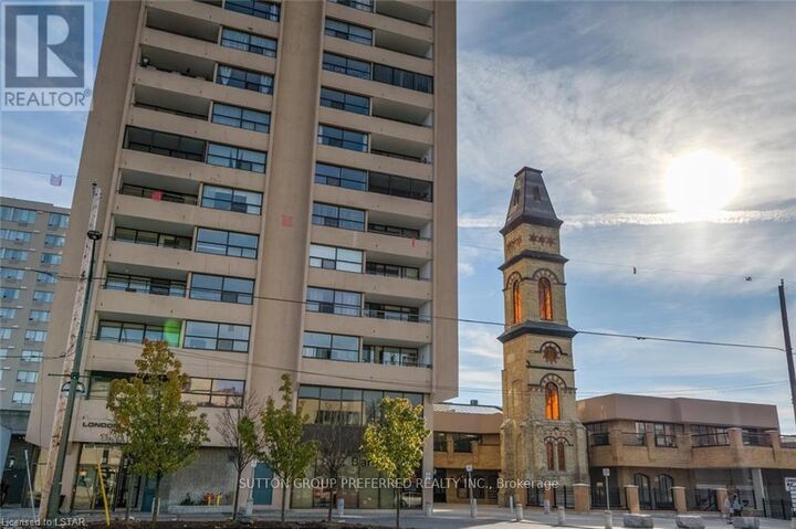 Property Photo:  389 Dundas Street 2404  ON N6B 3L5 