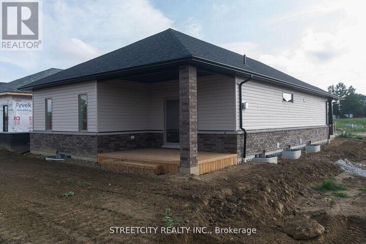 Property Photo:  133 Cabot Trail  ON N7L 0G5 