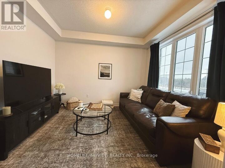 Property Photo:  122 Coronation Road  ON L1P 0H1 