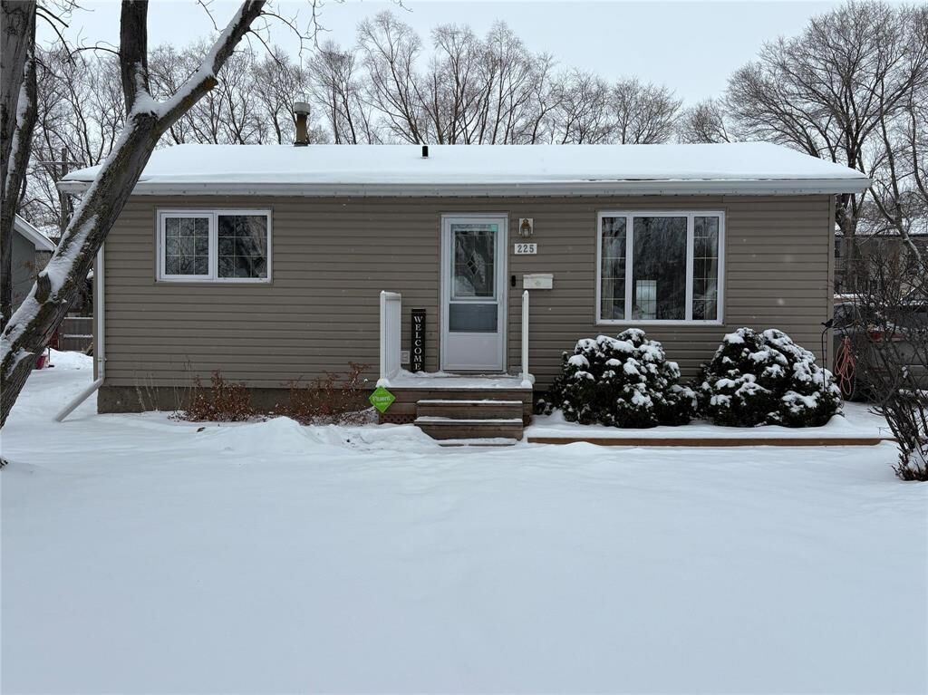 Photo de la propriété: 225 Dunfield Avenue MB R7N 2Y1
