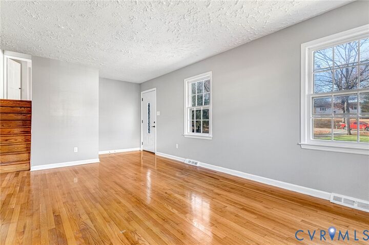 Property Photo:  10407 Hollyberry Drive  VA 23237 