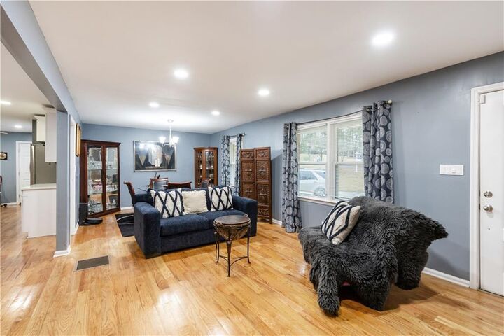 Property Photo: 974 Laurelmont Drive SW GA 30311