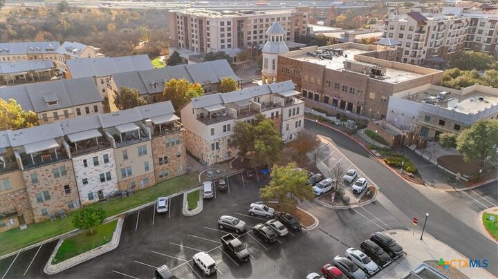 Property Photo:  1009 Highknoll Lane  TX 78628 