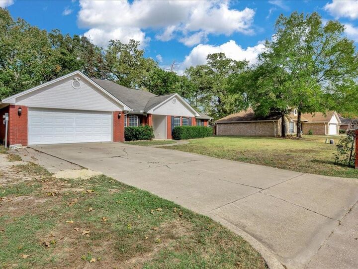 Property Photo:  286 Hunters Glen Drive  TX 75904 