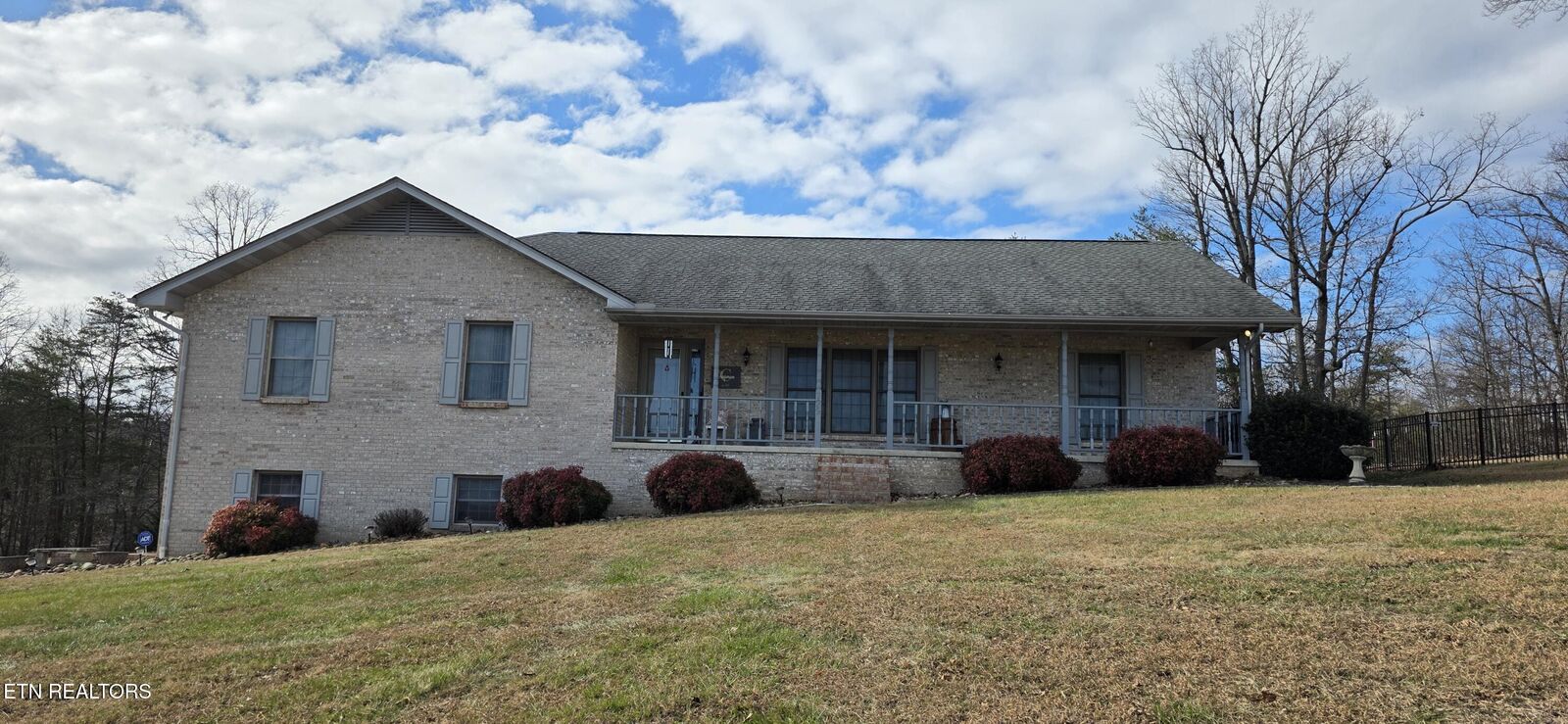 Property Photo:  729 Clydesdale Ave  TN 37865 