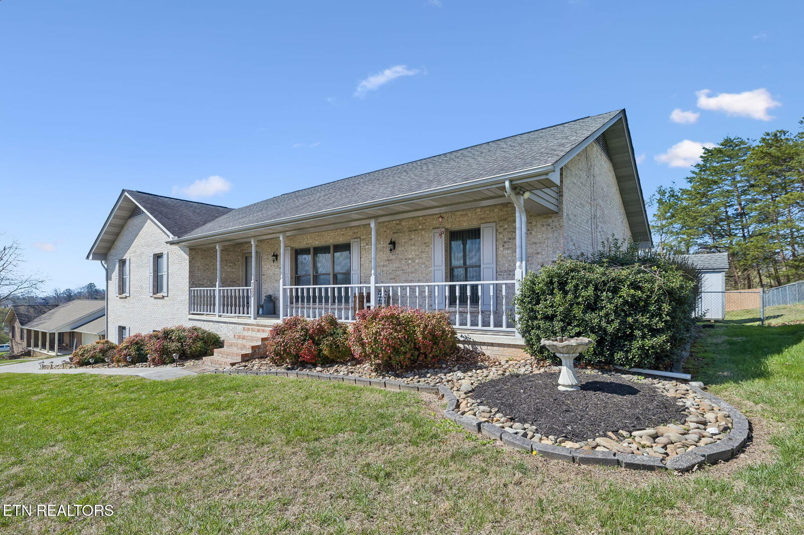 Property Photo: 729 Clydesdale Ave TN 37865