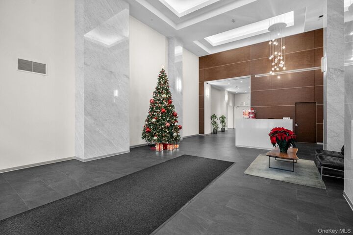 Property Photo: 4 Martine Avenue 418 NY 10606