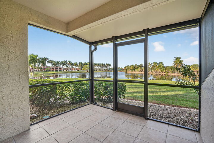 Property Photo:  1544 Mainsail Drive 10  FL 34114 