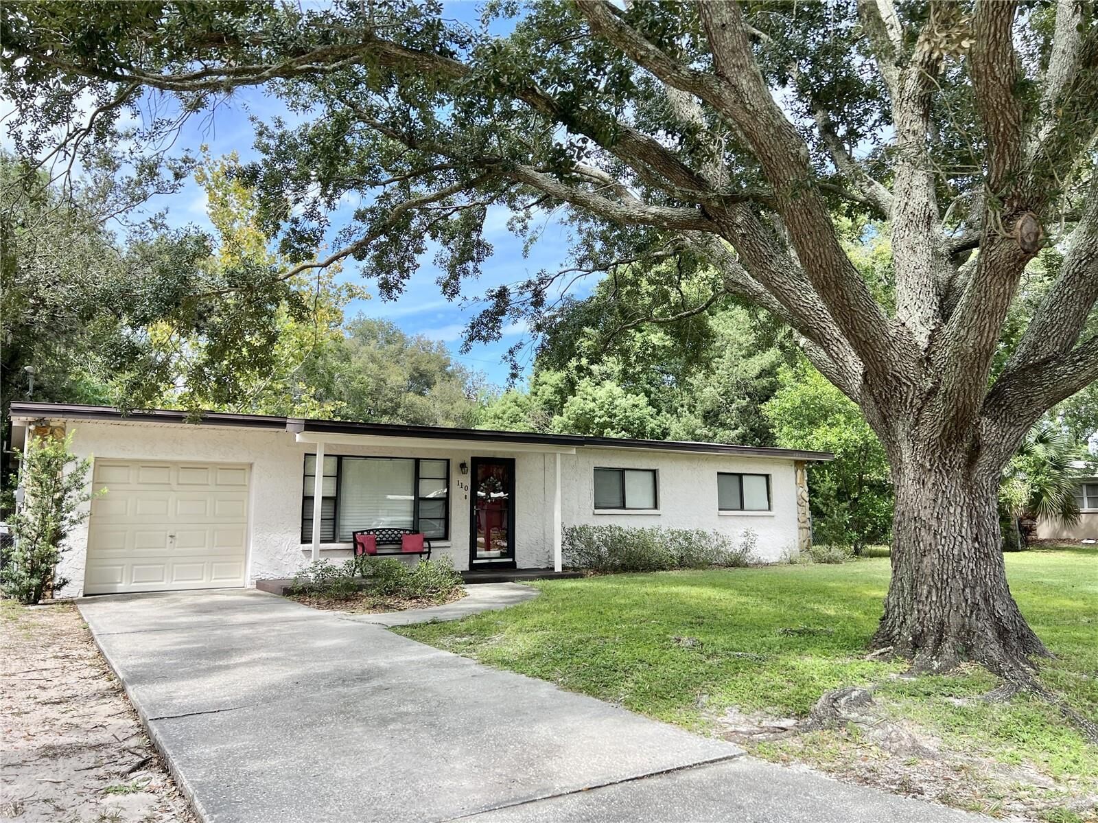 Property Photo:  110 Glen Ridge Avenue  FL 33617 
