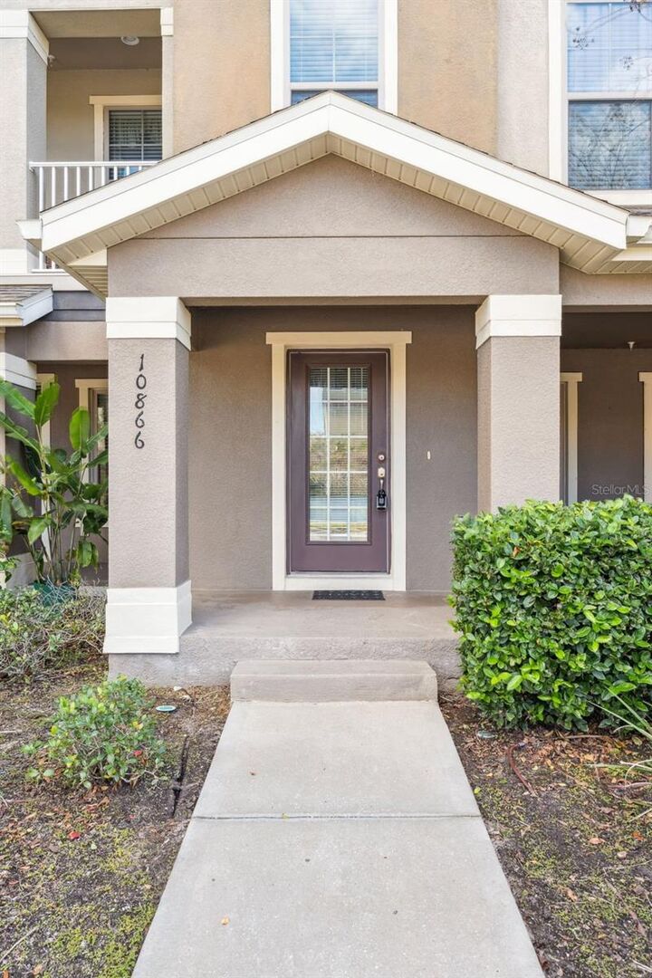 Property Photo: 10866 Sunset Ridge Lane FL 32832