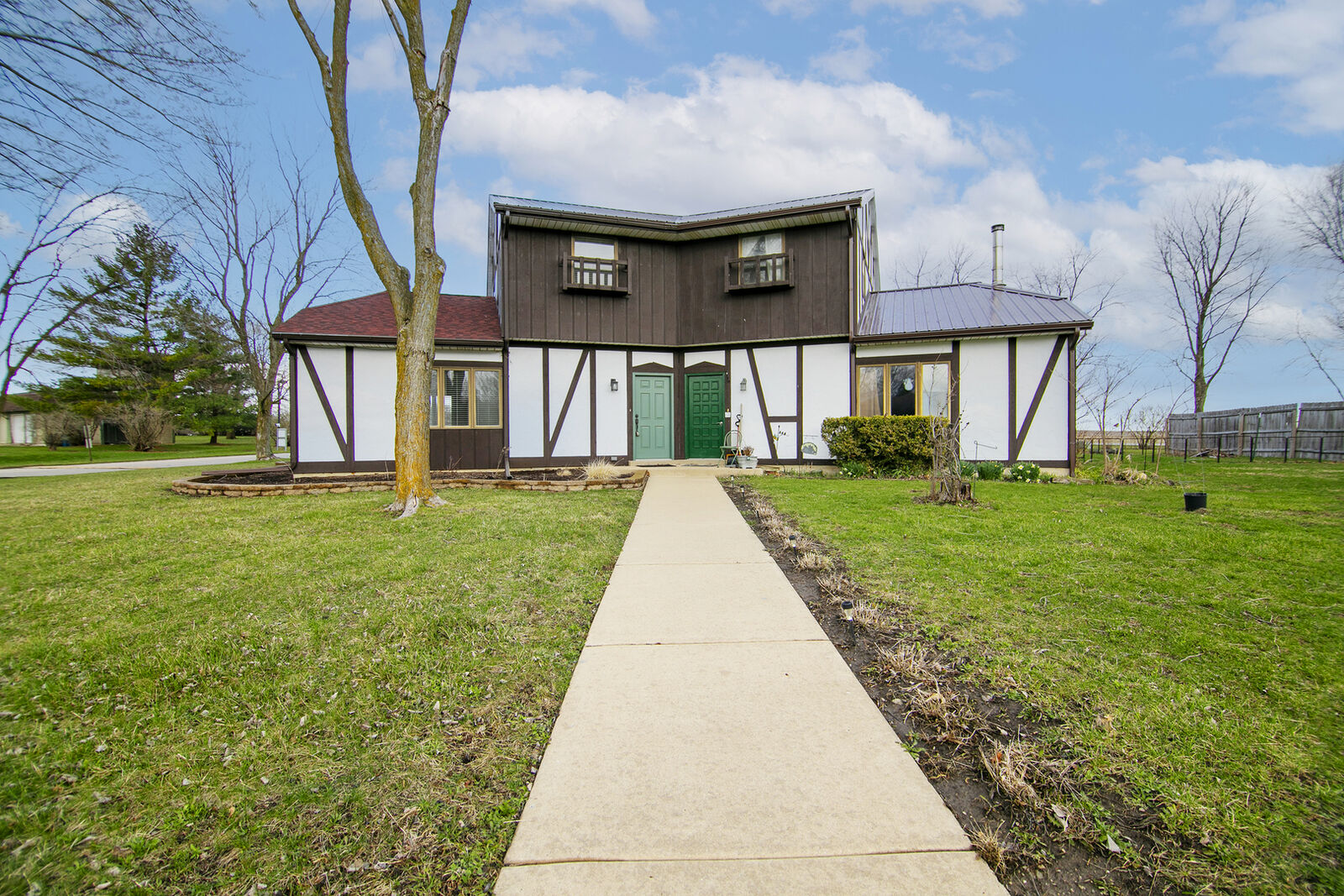 Property Photo:  101 Sun Street A  IL 60919 