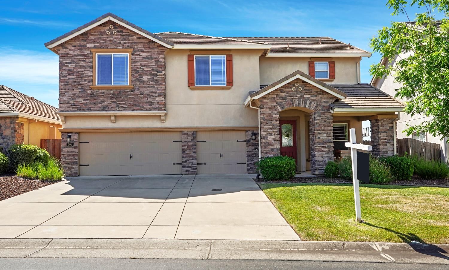 Property Photo: 202 Bullion Hill Drive CA 95252