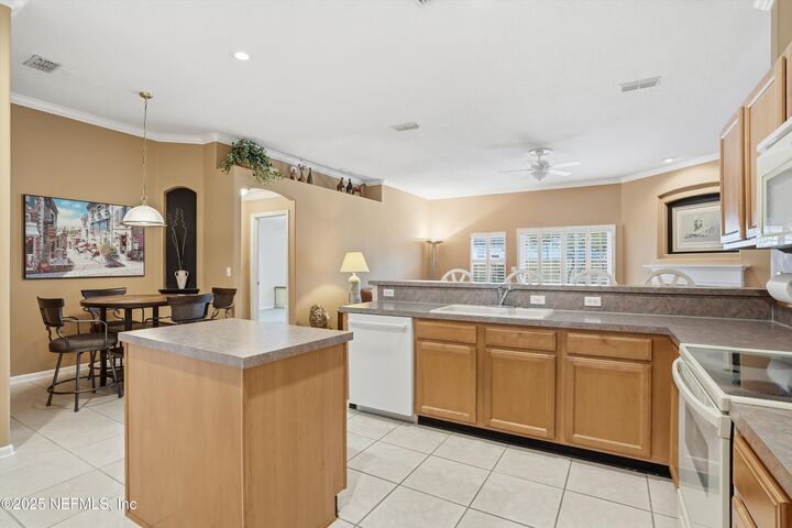 Property Photo:  12850 Kelsey Island Drive  FL 32224 
