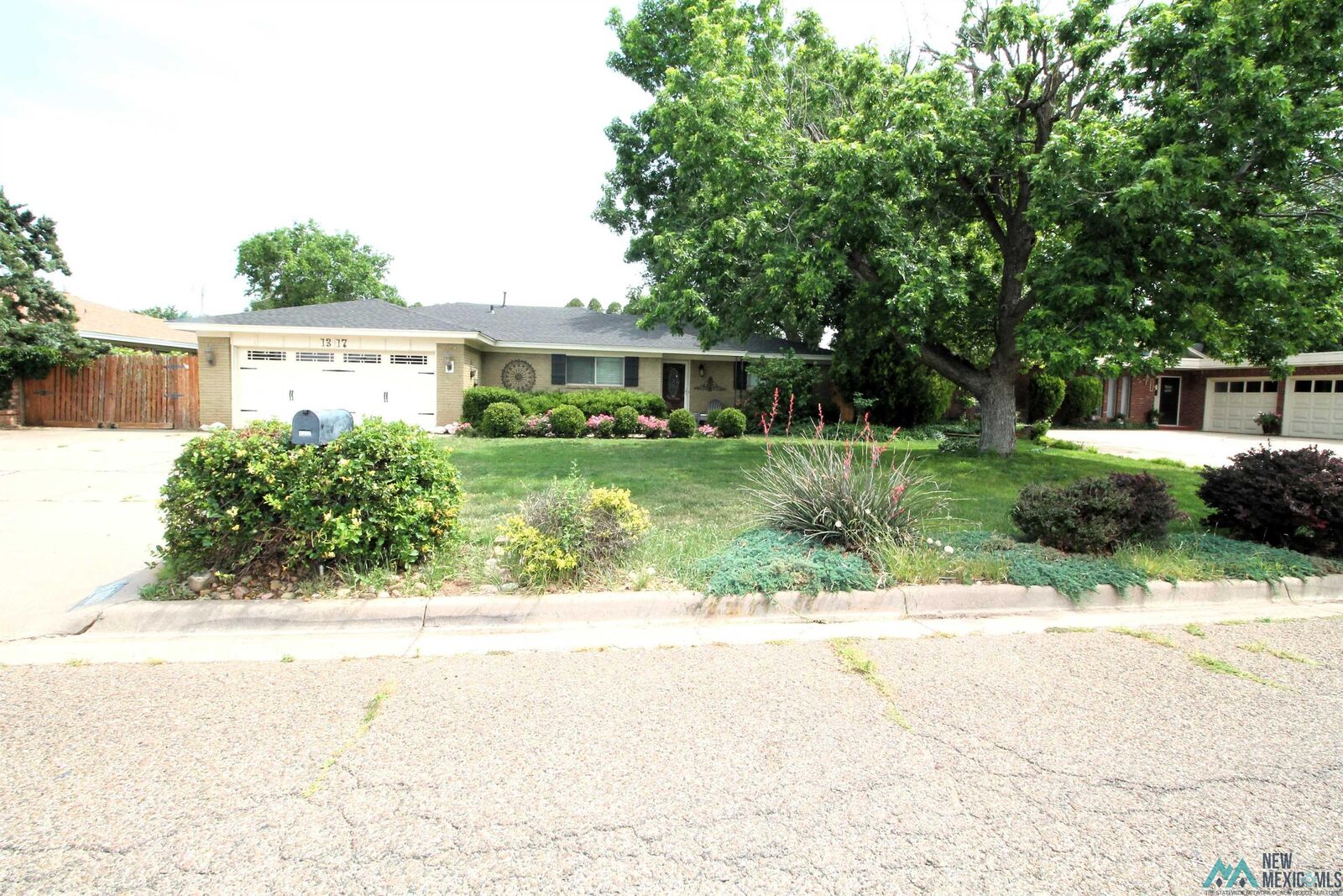 Property Photo:  1317 Oakhurst  NM 88101 