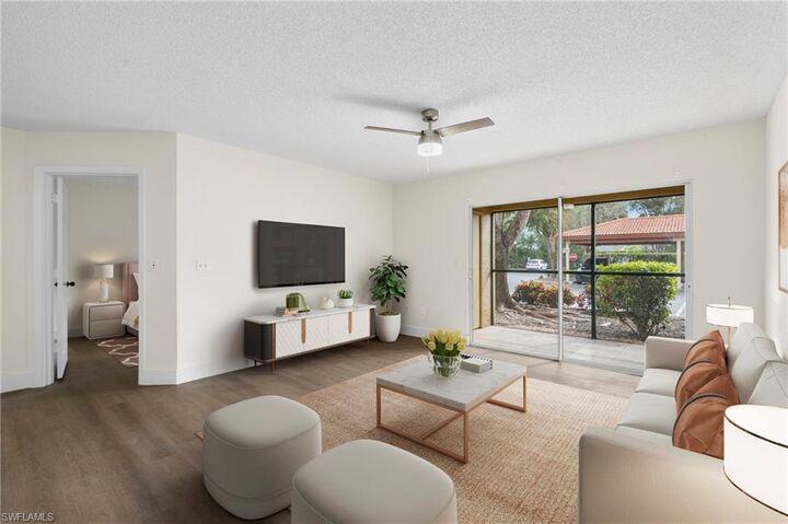 Property Photo:  8950 Colonnades Ct E 815  FL 34135 