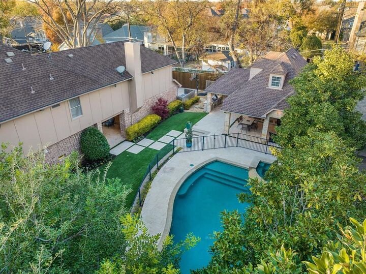 Property Photo: 6159 Lakeshore Drive TX 75214