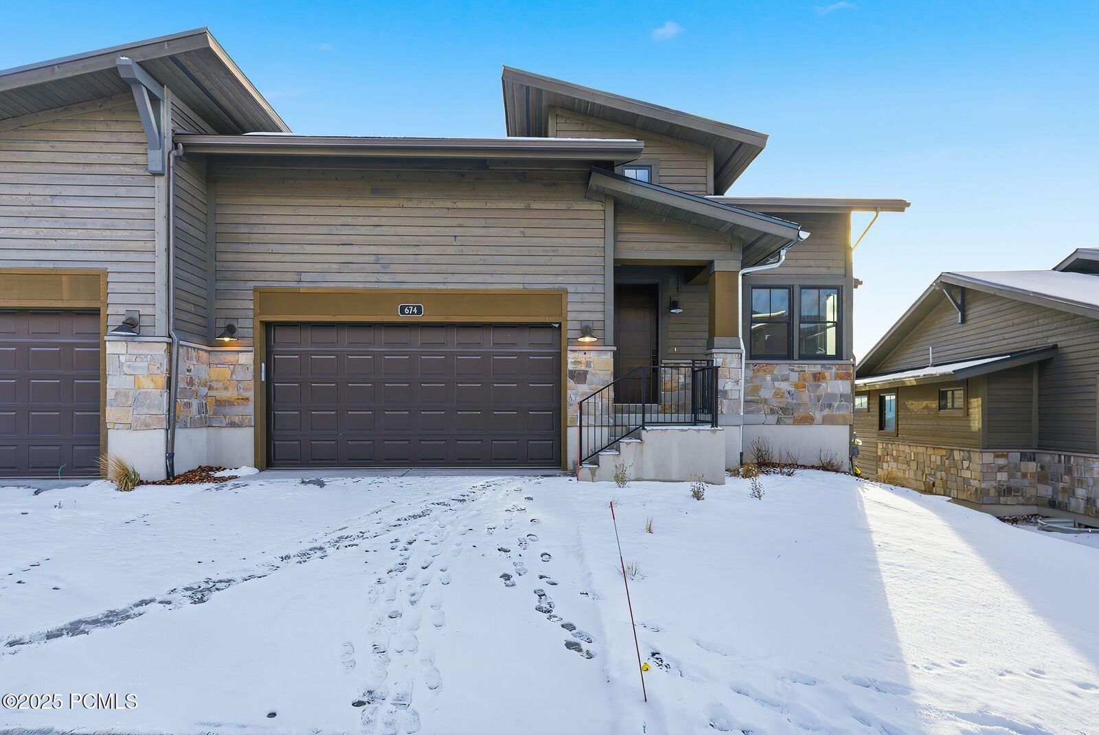 Property Photo:  674 E Silver Hill Loop  UT 84036 