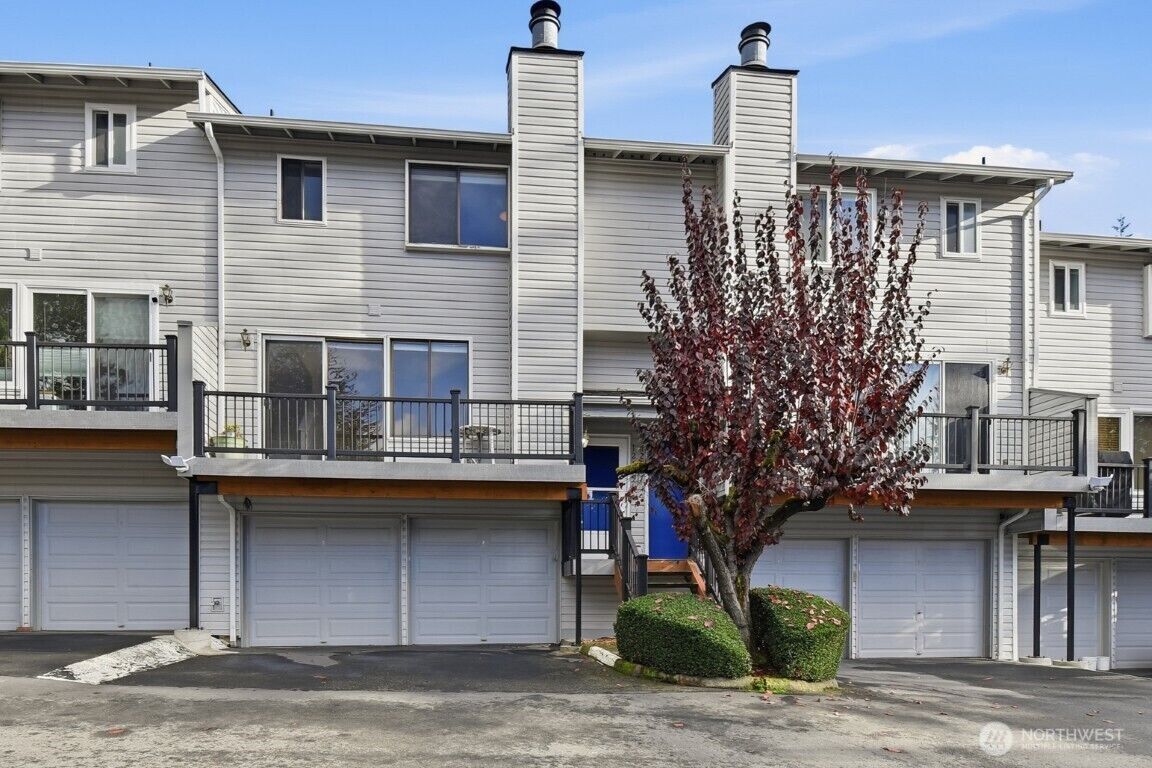 Property Photo: 12529 SE 30th Street WA 98005