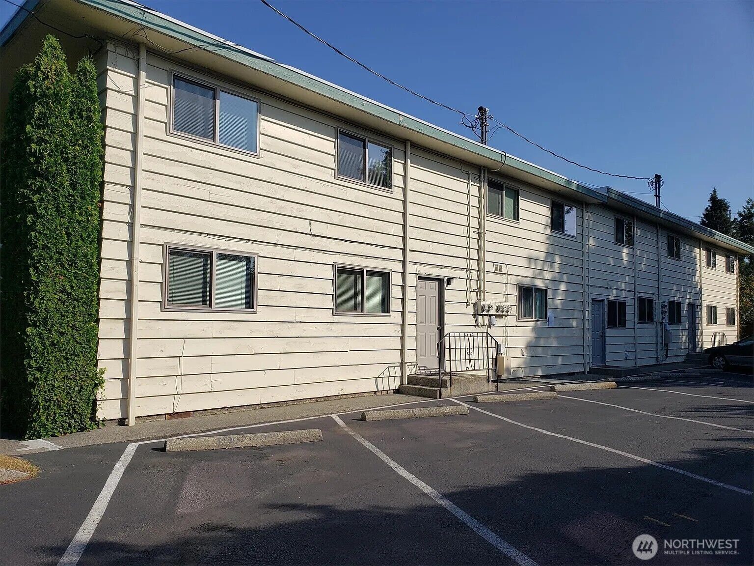 Property Photo: 2300 Broadway WA 98225