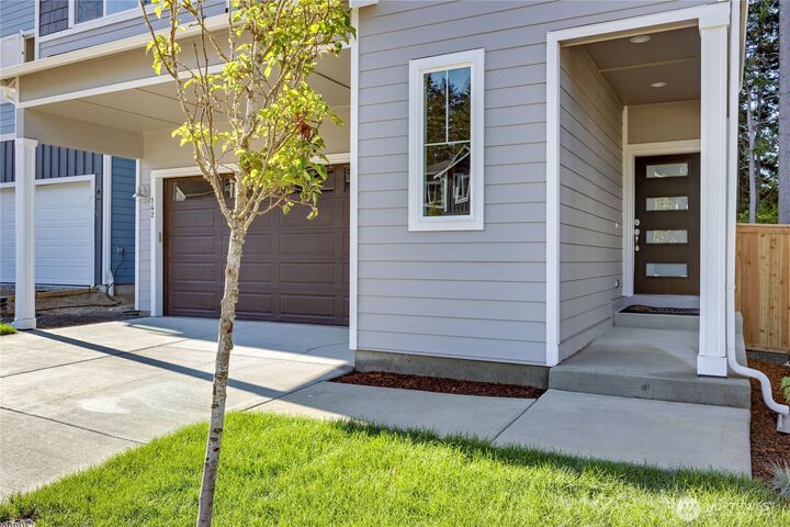 Property Photo: 304 NE Shadowhawk Lane WA 98311