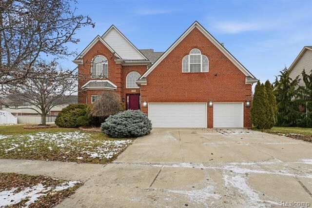 Property Photo: 19270 Theresa Boulevard MI 48173