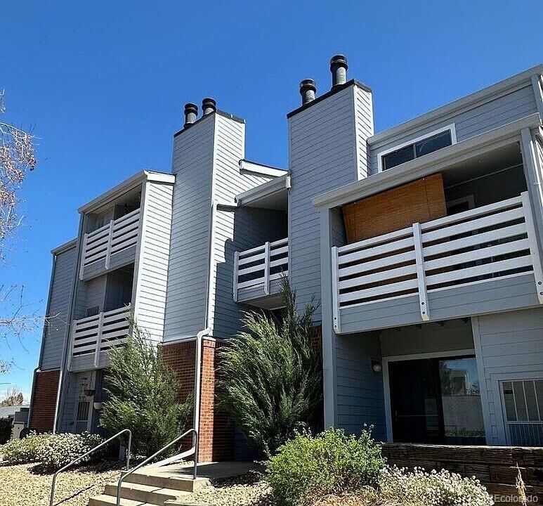 Property Photo: 7665 E Eastman Avenue 206D CO 80231