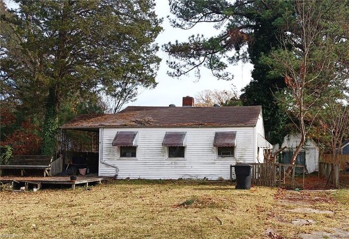 Property Photo:  921 Martin Ave  VA 23701 