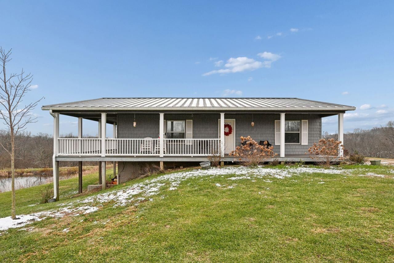 Property Photo: 8945 Moody Road IN 47032