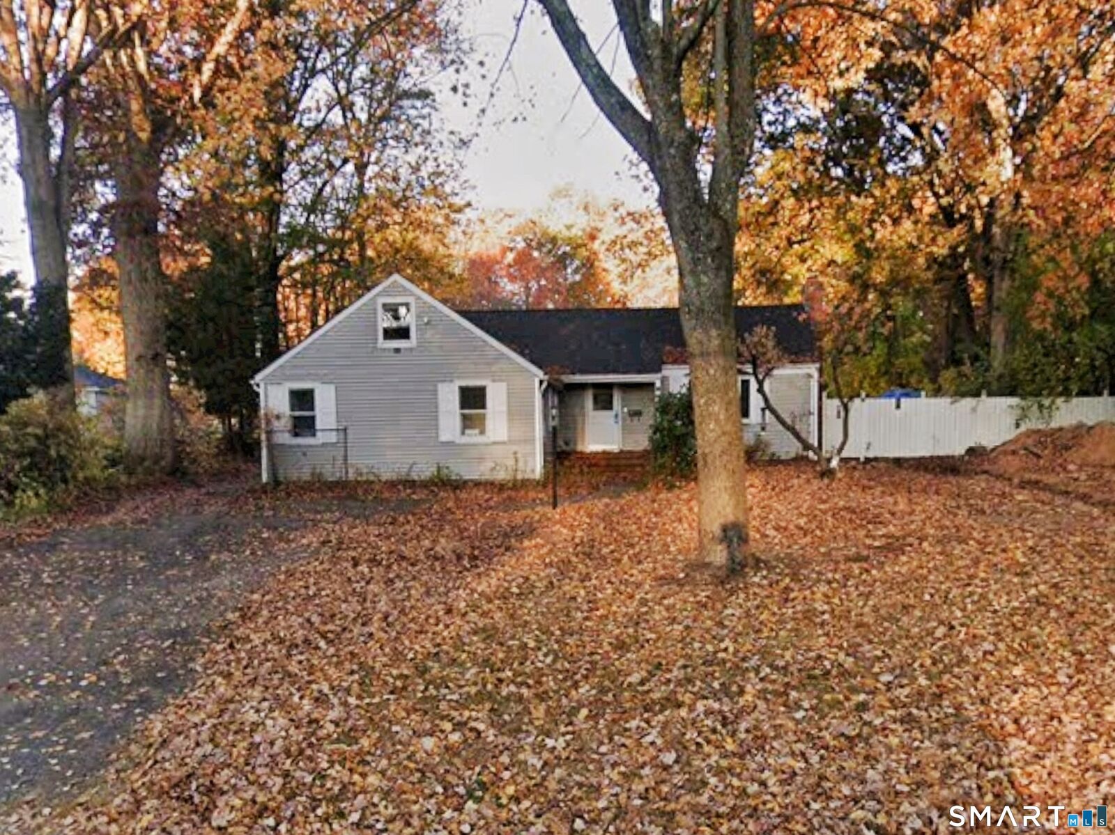 Property Photo:  822 Slater Road  CT 06053 