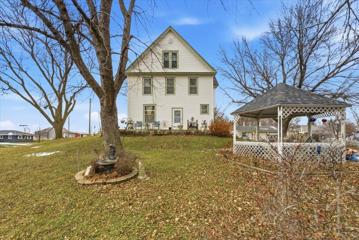 Property Photo: 404 High Street IA 51559