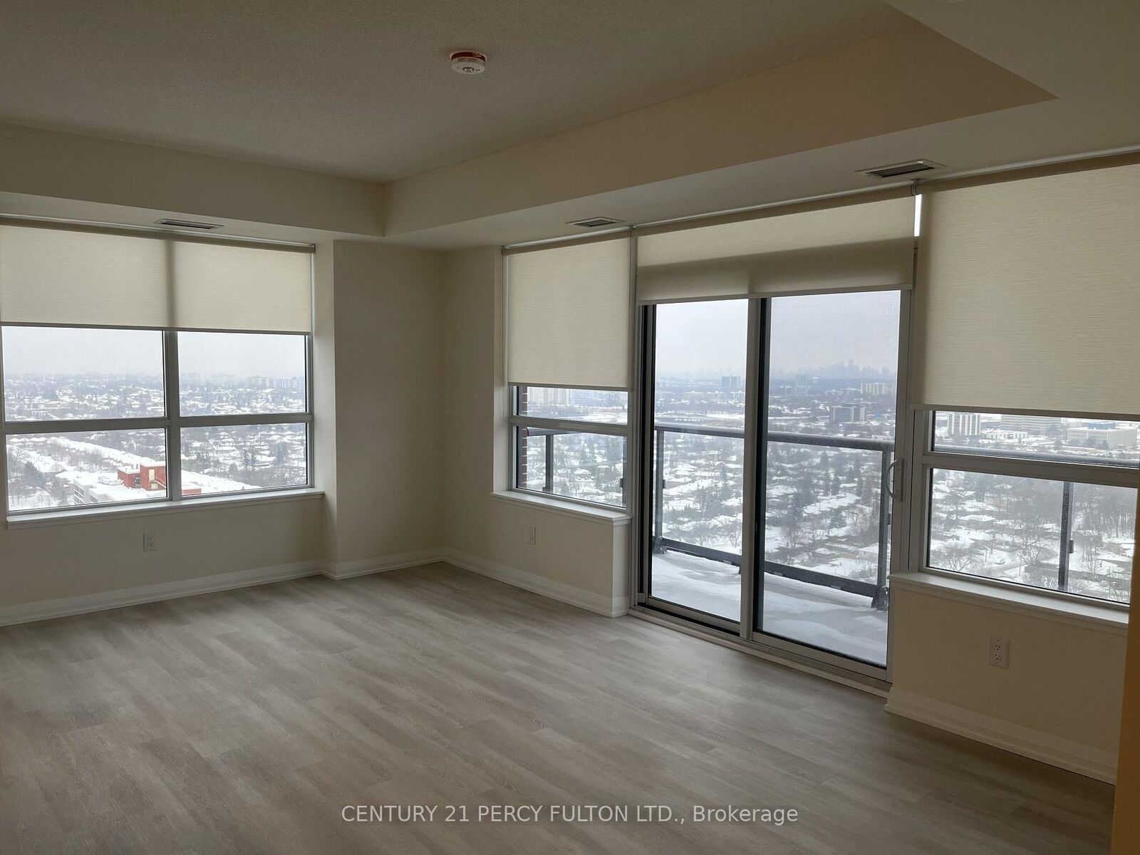 Property Photo:  3260 Sheppard Avenue E 2609  ON M1T 0B5 