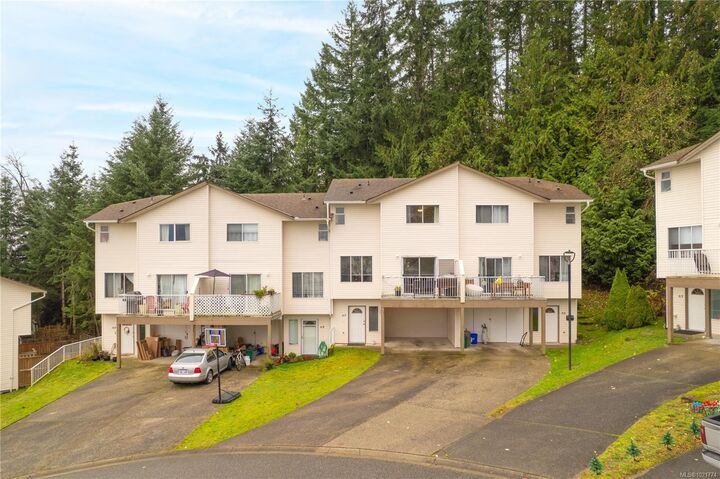 Property Photo: 941 Malone Rd 67 BC V9G 1S3