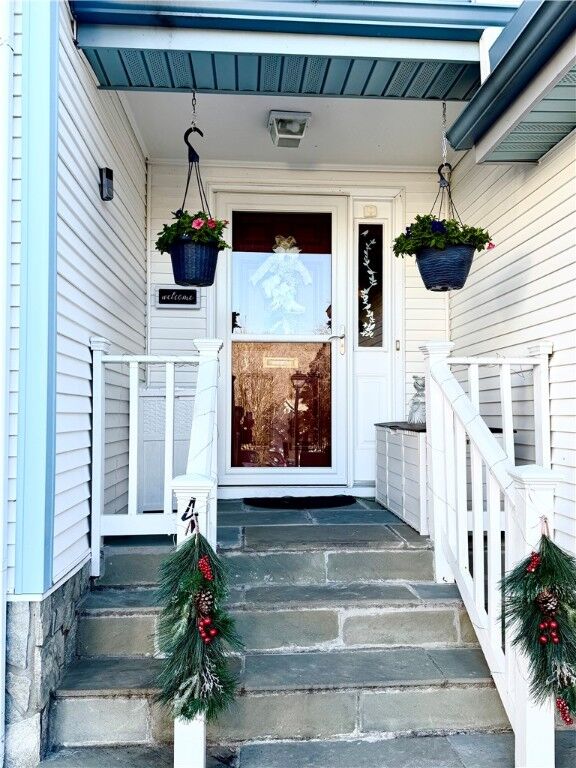 Property Photo: 4910 Whitby Mews VA 23188