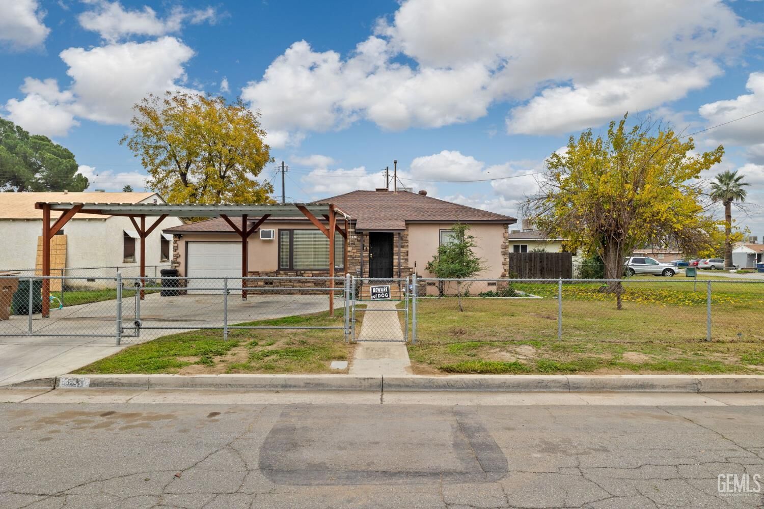 Property Photo:  1313 Maitland Drive  CA 93304 