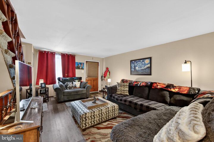 Property Photo:  704 Crescent Drive  PA 19036 