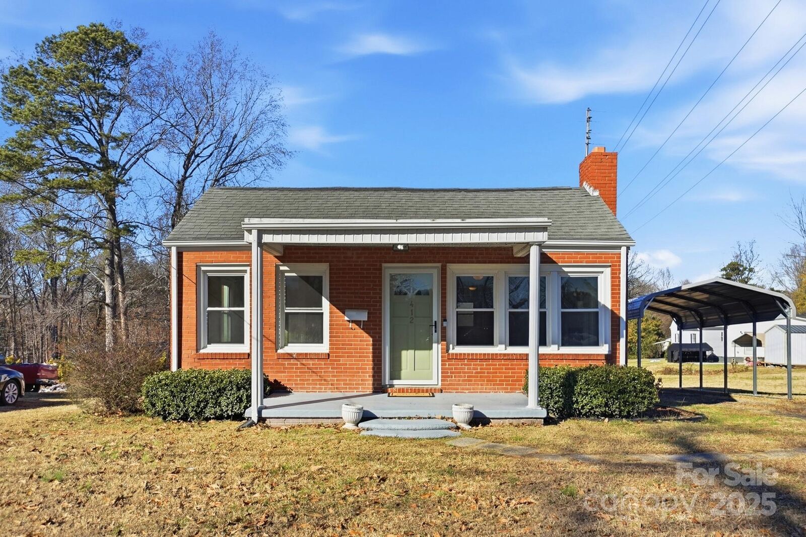 Property Photo:  412 Ridge Street  NC 28164 