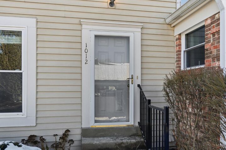 Property Photo:  1012 Stratford Court  OH 45140 