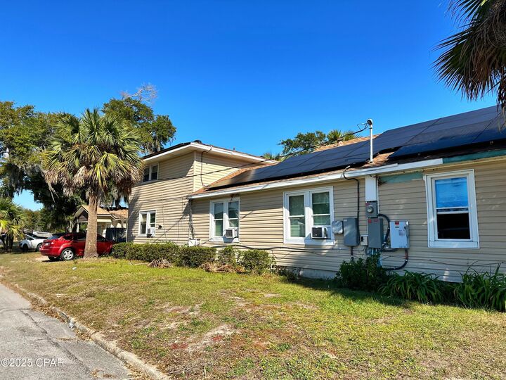 Property Photo: 2810 W 15th Street FL 32401
