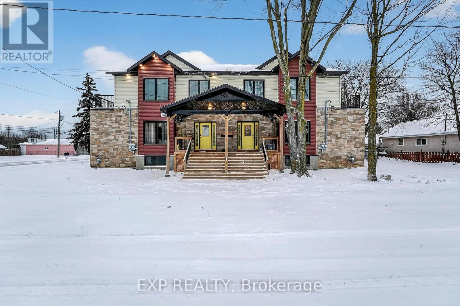 Property Photo:  664 King Street  ON L3K 4H8 