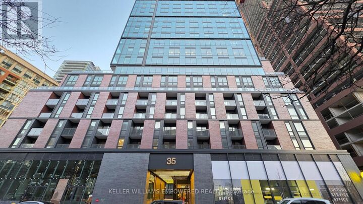 Property Photo:  35 Parliament Street 1808  ON M5A 0Z5 