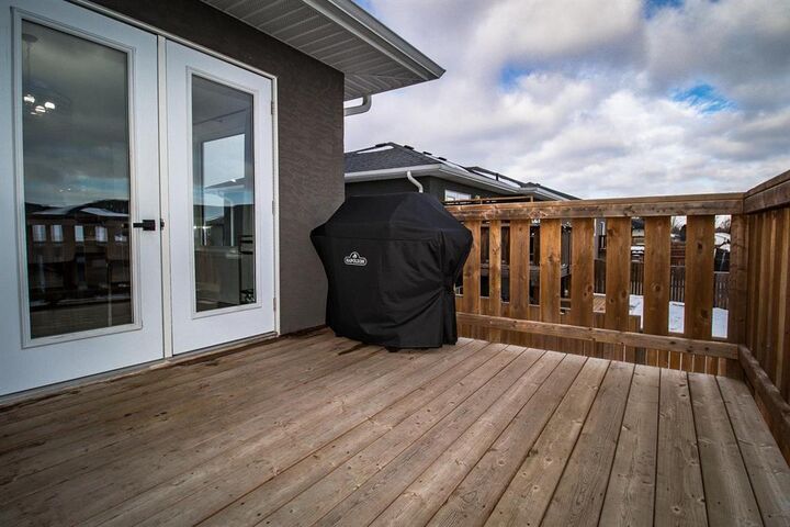 Property Photo: 15 Derlago Drive MB R7B 4J5