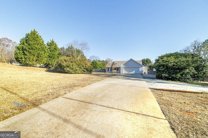 Property Photo: 524 Leguin Mill Road GA 30248