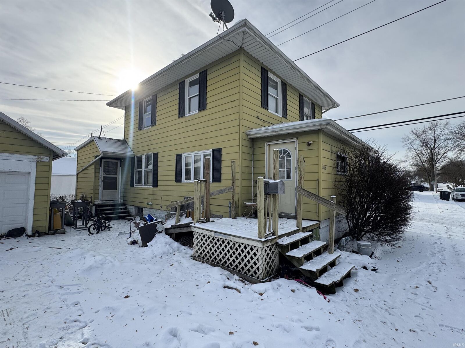 Property Photo:  1115 W 4th Street  IN 46808 