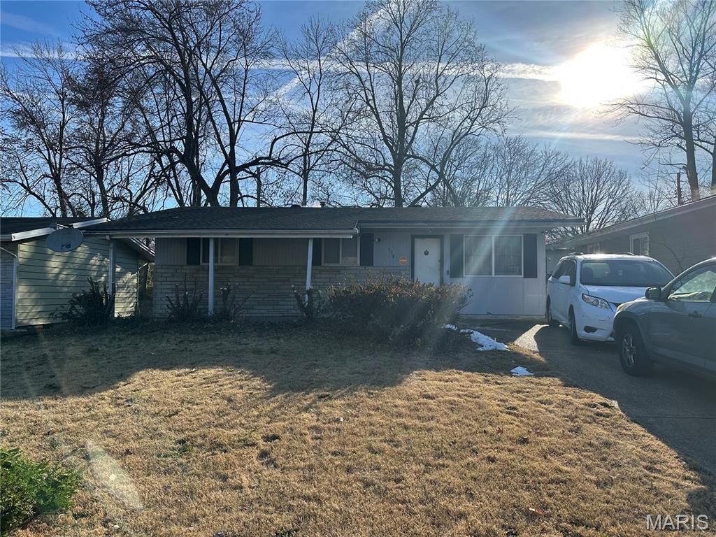 Property Photo:  518 Banavie Drive  MO 63137 