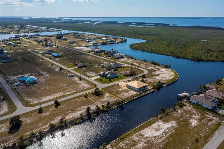 Property Photo: 4527 NW 35th Terrace FL 33993